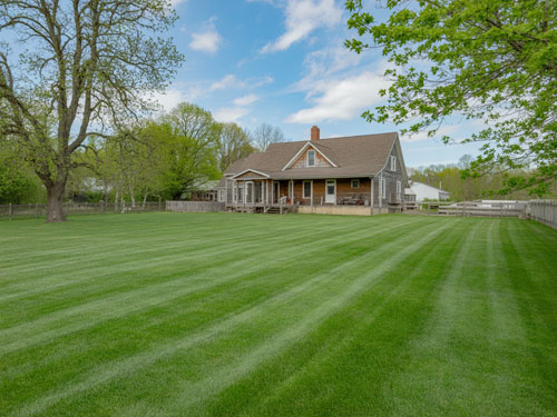 Weed Control & Lawn Fertilizing South Jersey | Elite Turf Management LLC